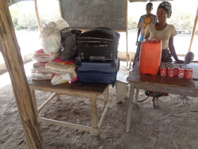 DONS DE VIVRES ET DE VETEMENTS AU CENTRE DES AVEUGLES ET A L&rsquo;ORPHELINAT DE TOUMODI