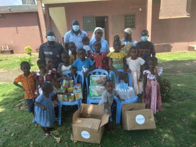 Donation of food and non-food items to the "Soeur Camilla Casa Del Sole" orphanage in Tabou